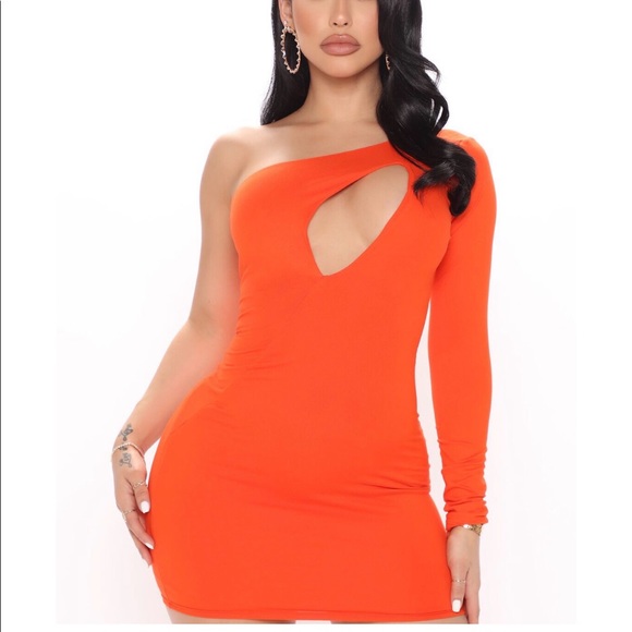 Fashion nova Dress - Picture 4 of 4